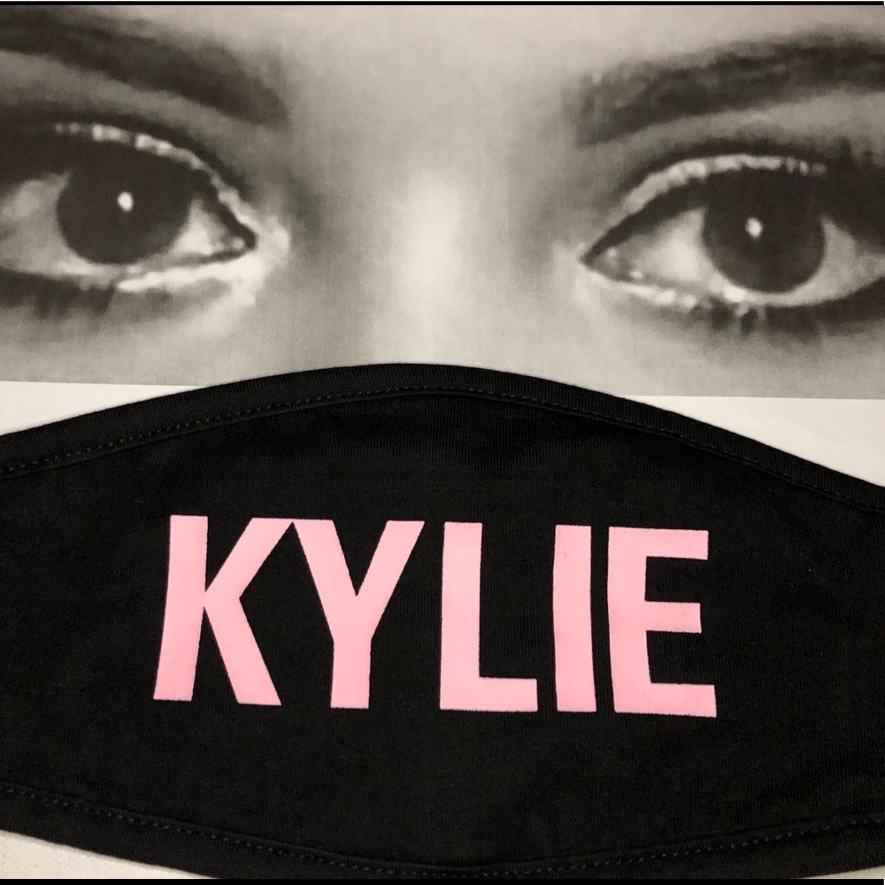 KYLIE FACE MASK - Picture 9 of 9